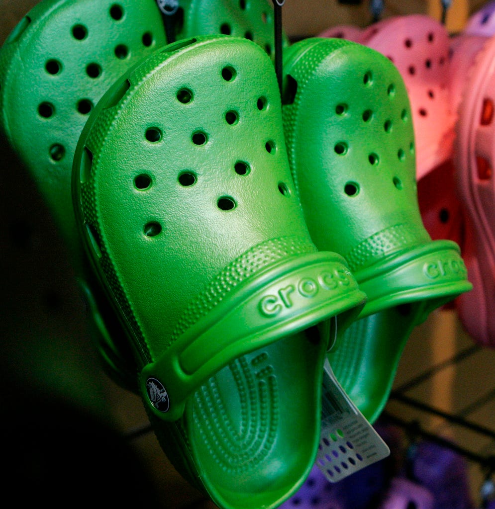 crocs stop manufacturing